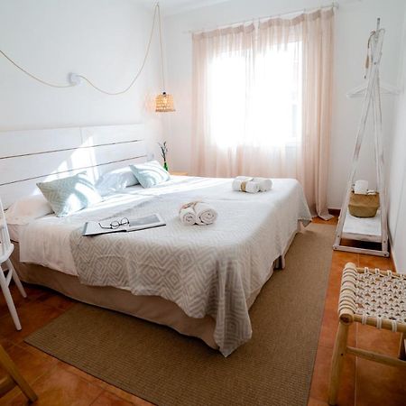 Hostal Sa Posada Set Cales Ситадела Екстериор снимка