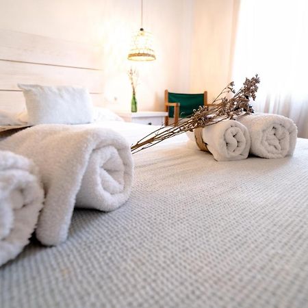Hostal Sa Posada Set Cales Ситадела Екстериор снимка