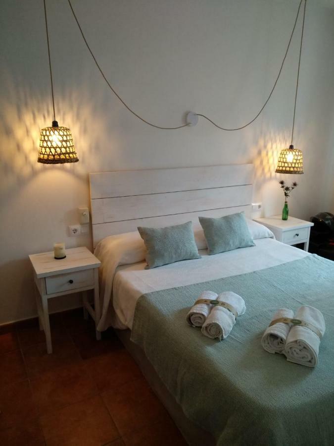 Hostal Sa Posada Set Cales Ситадела Екстериор снимка