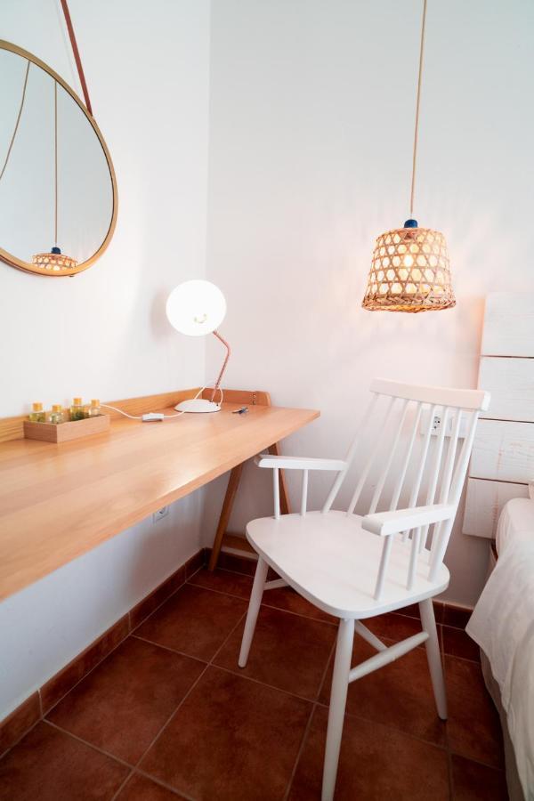 Hostal Sa Posada Set Cales Ситадела Екстериор снимка