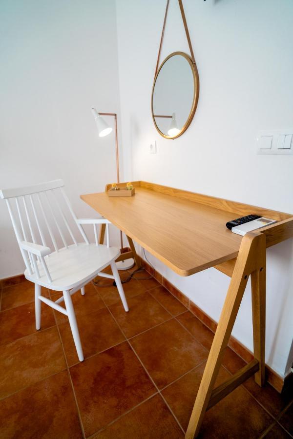 Hostal Sa Posada Set Cales Ситадела Екстериор снимка